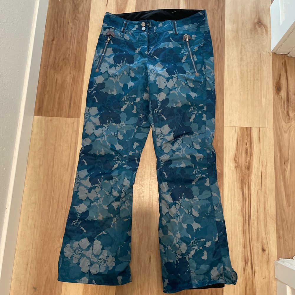 3 pairs of Obermeyer snow pants. Fun designs. Great Used Condition❄️❄️☃️ - Picture 4 of 13
